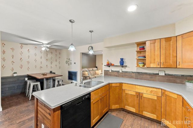 13 Forest Garden Drive, Matawan, NJ 07747