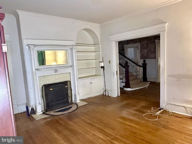 1017 WINCHESTER AVE, Martinsburg, WV 25401