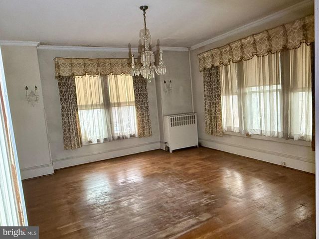 1017 WINCHESTER AVE, Martinsburg, WV 25401