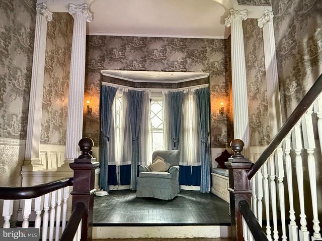 1017 WINCHESTER AVE, Martinsburg, WV 25401