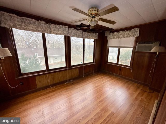 1017 WINCHESTER AVE, Martinsburg, WV 25401