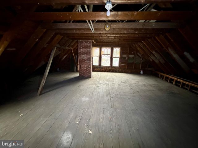 1017 WINCHESTER AVE, Martinsburg, WV 25401