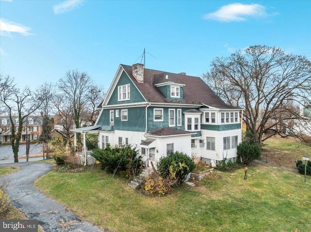 1017 WINCHESTER AVE, Martinsburg, WV 25401