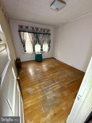 1017 WINCHESTER AVE, Martinsburg, WV 25401