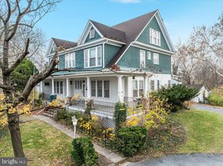 1017 WINCHESTER AVE, Martinsburg, WV 25401