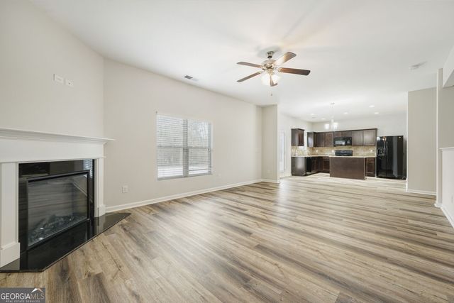 323 Bandelier Circle, Hampton, GA 30228