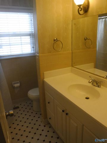 10015 Strong Drive SE, Huntsville, AL 35803