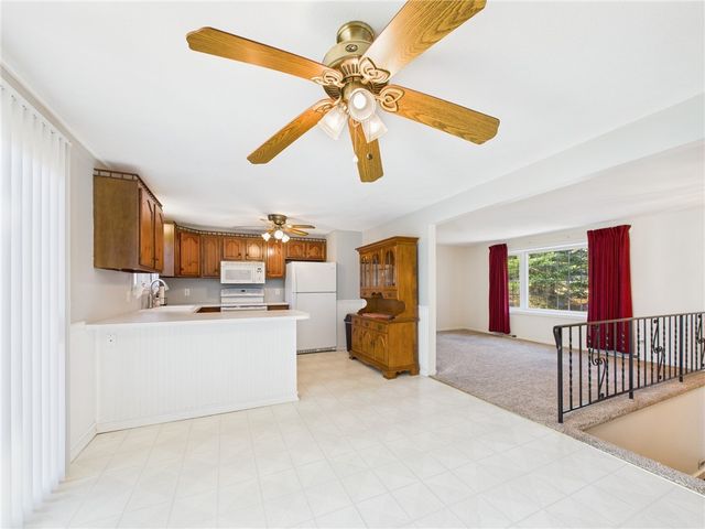 38 Pinecrest Drive, Exeter, RI 02822
