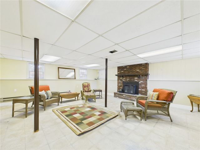 38 Pinecrest Drive, Exeter, RI 02822