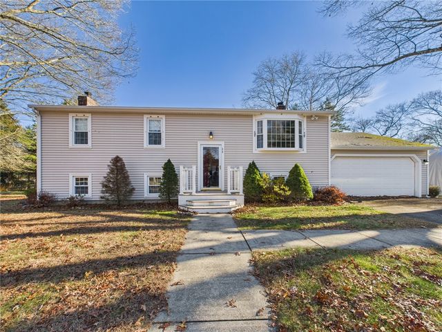 38 Pinecrest Drive, Exeter, RI 02822