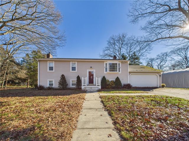 38 Pinecrest Drive, Exeter, RI 02822