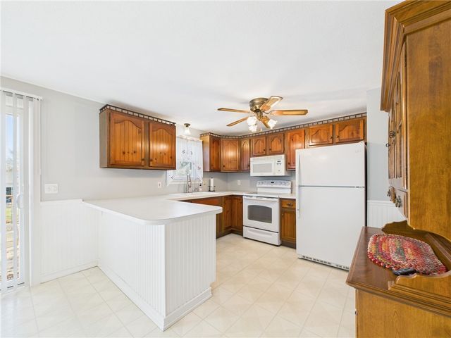 38 Pinecrest Drive, Exeter, RI 02822