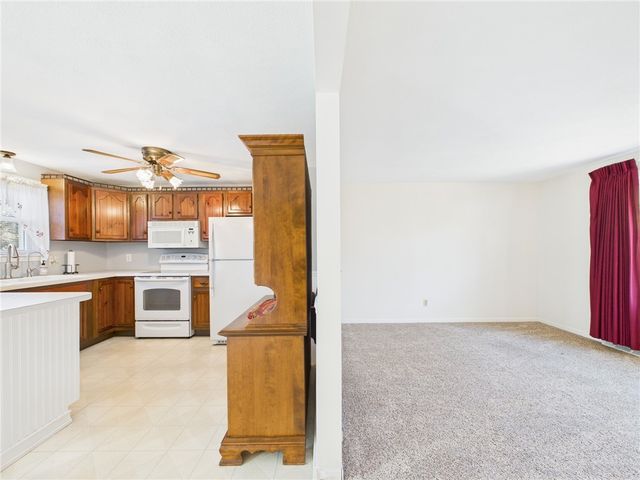 38 Pinecrest Drive, Exeter, RI 02822