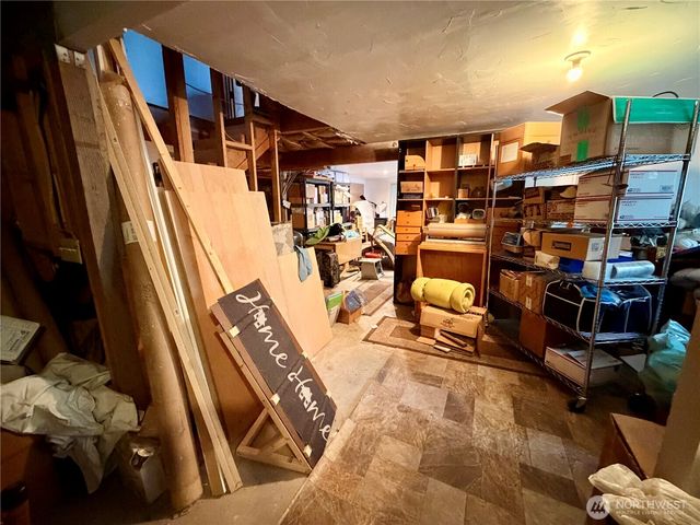 5040 SW Lake Helena Road, Port Orchard, WA 98367