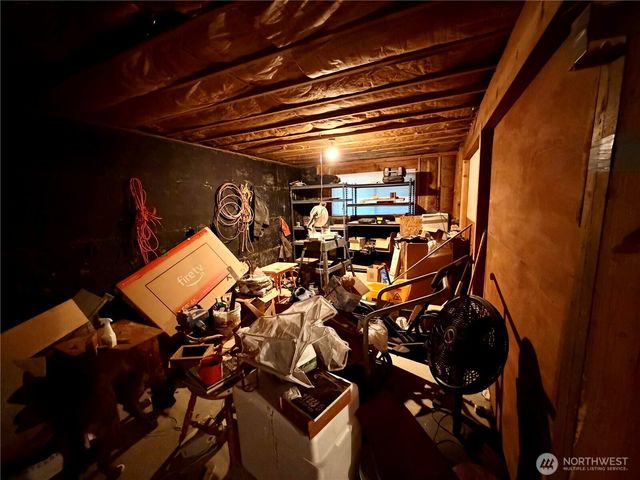 5040 SW Lake Helena Road, Port Orchard, WA 98367