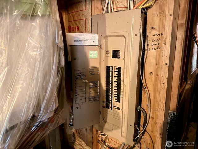 5040 SW Lake Helena Road, Port Orchard, WA 98367