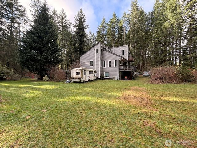 5040 SW Lake Helena Road, Port Orchard, WA 98367