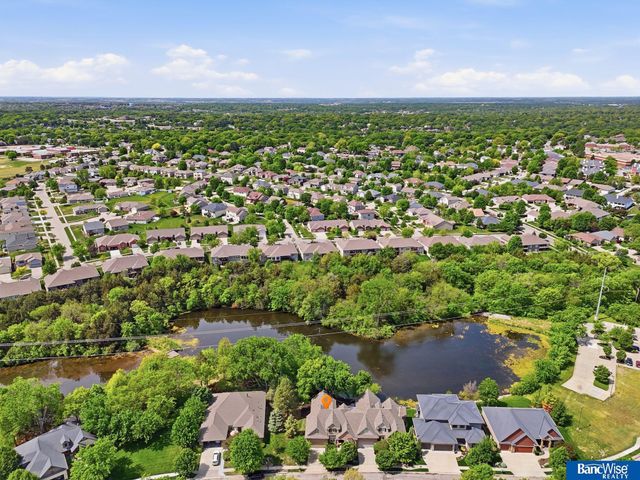 7841 Preserve Lane, Lincoln, NE 68516