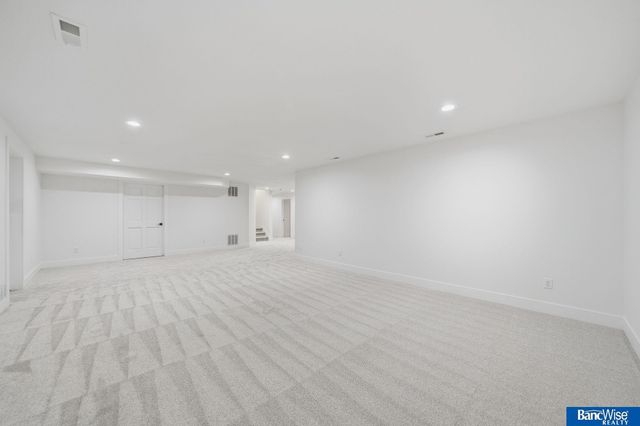7841 Preserve Lane, Lincoln, NE 68516