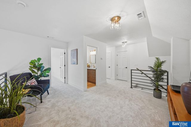 7841 Preserve Lane, Lincoln, NE 68516