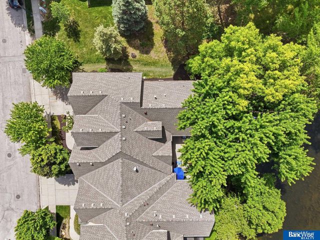 7841 Preserve Lane, Lincoln, NE 68516