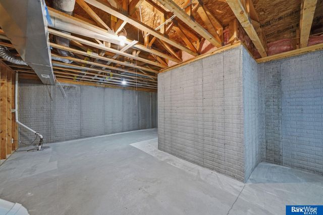 7841 Preserve Lane, Lincoln, NE 68516