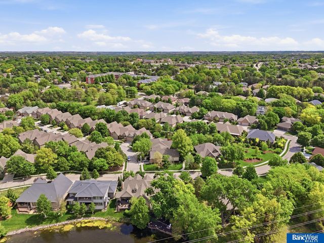 7841 Preserve Lane, Lincoln, NE 68516