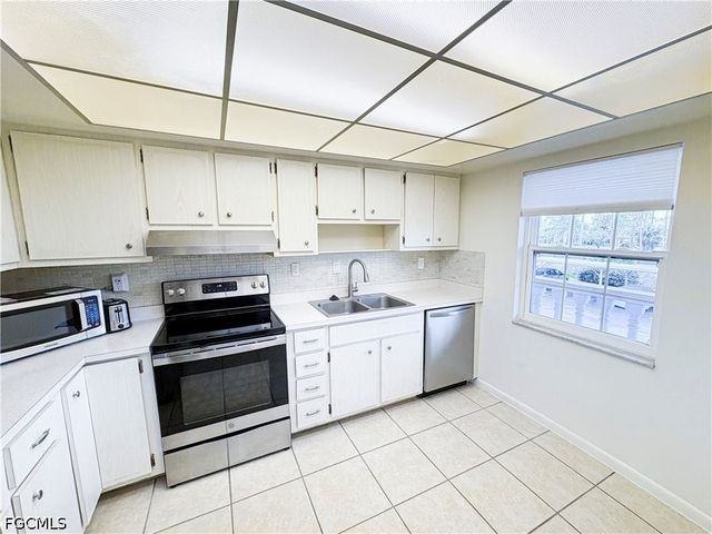 1830 Brantley RD I7, Fort Myers, FL 33907