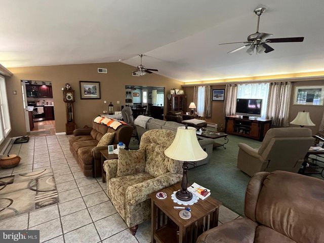43 LINCOLN SCHOOL RD, Jonestown, PA 17038