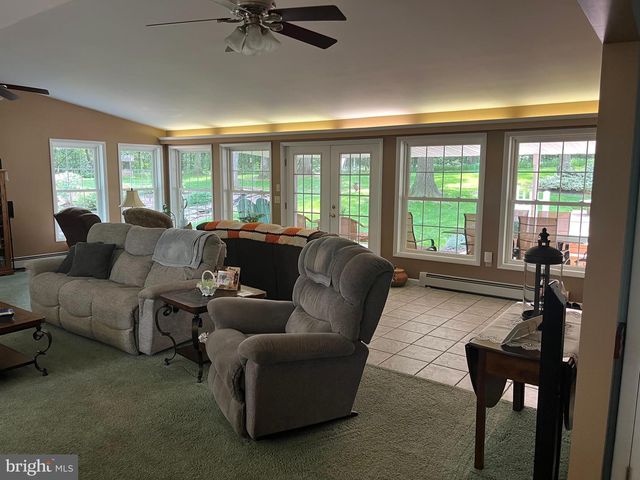 43 LINCOLN SCHOOL RD, Jonestown, PA 17038