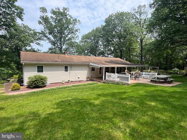 43 LINCOLN SCHOOL RD, Jonestown, PA 17038