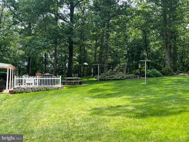 43 LINCOLN SCHOOL RD, Jonestown, PA 17038