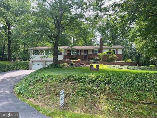 43 LINCOLN SCHOOL RD, Jonestown, PA 17038