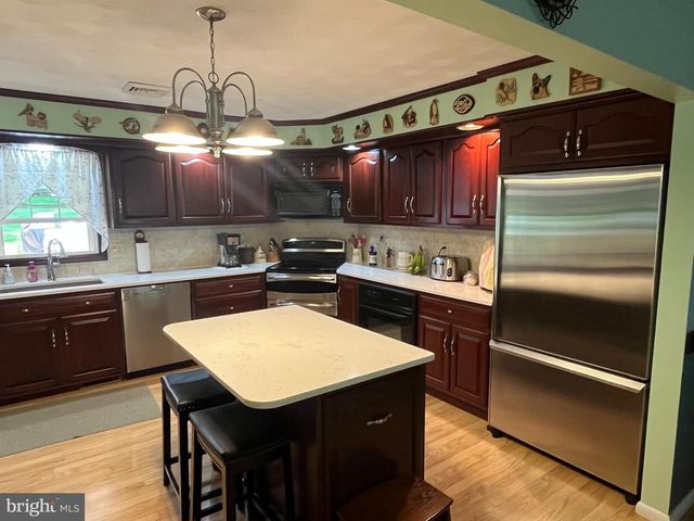 43 LINCOLN SCHOOL RD, Jonestown, PA 17038