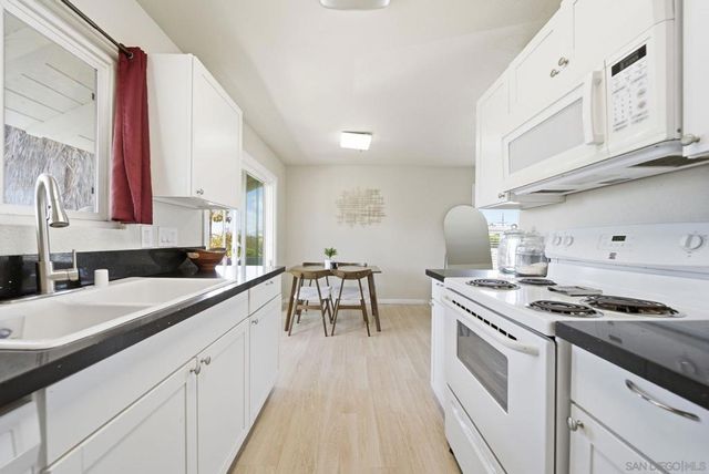 3870 37th St 4, San Diego, CA 92105