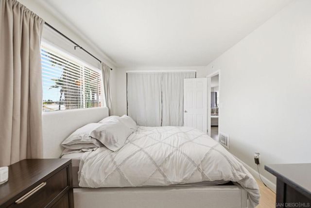 3870 37th St 4, San Diego, CA 92105