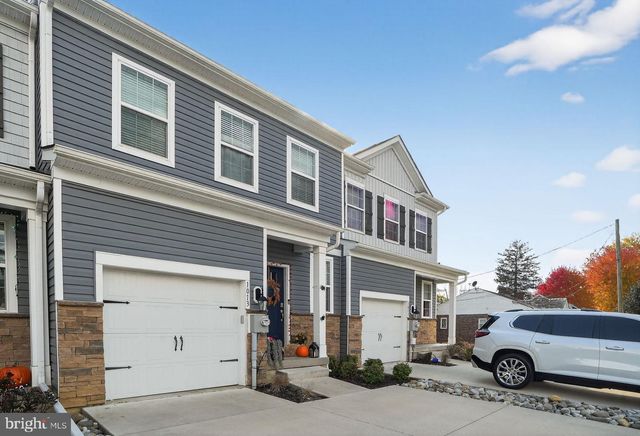 1013 TURNSTONE DR, Fogelsville, PA 18051