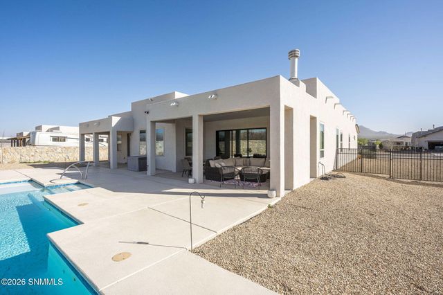 7521 Cubalaya Place, Las Cruces, NM 88007
