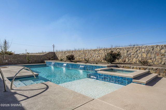 7521 Cubalaya Place, Las Cruces, NM 88007