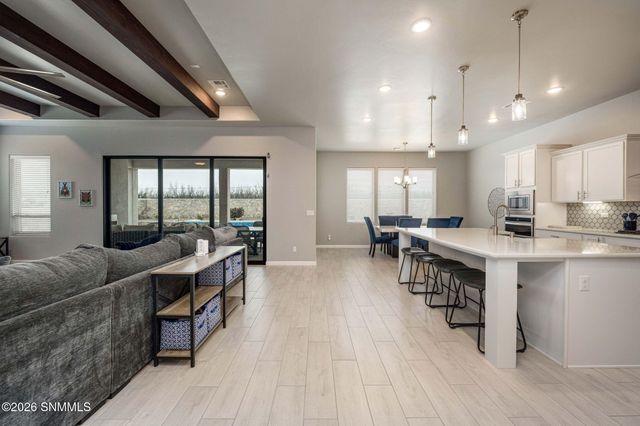 7521 Cubalaya Place, Las Cruces, NM 88007
