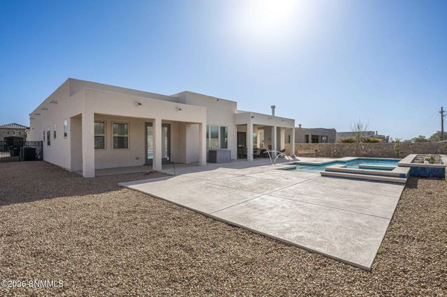 7521 Cubalaya Place, Las Cruces, NM 88007