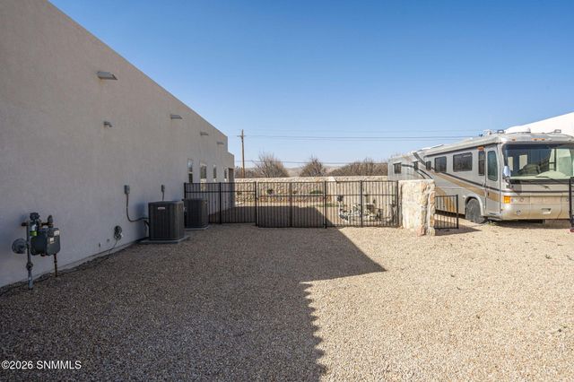 7521 Cubalaya Place, Las Cruces, NM 88007