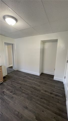 424 W 7th Ave 1, Tarentum, PA 15084
