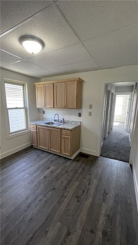 424 W 7th Ave 1, Tarentum, PA 15084