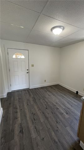 424 W 7th Ave 1, Tarentum, PA 15084