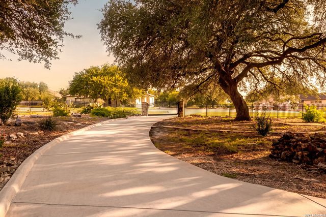 1004 Breve Cir, New Braunfels, TX 78132