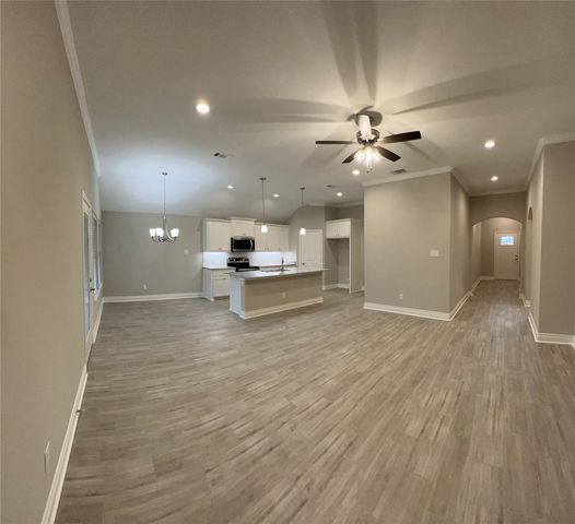 906 Hardaway Drive, Greenville, TX 75402