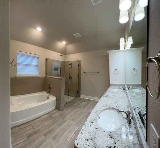906 Hardaway Drive, Greenville, TX 75402
