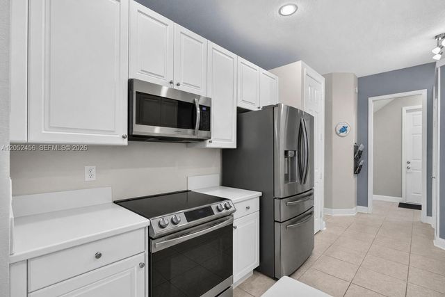 212 Catania Way, Royal Palm Beach, FL 33411