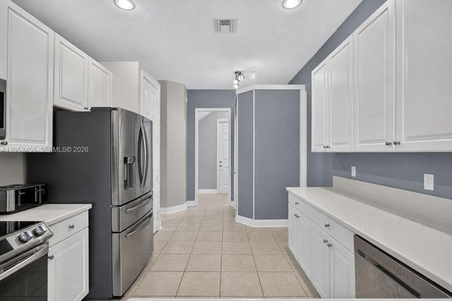 212 Catania Way, Royal Palm Beach, FL 33411